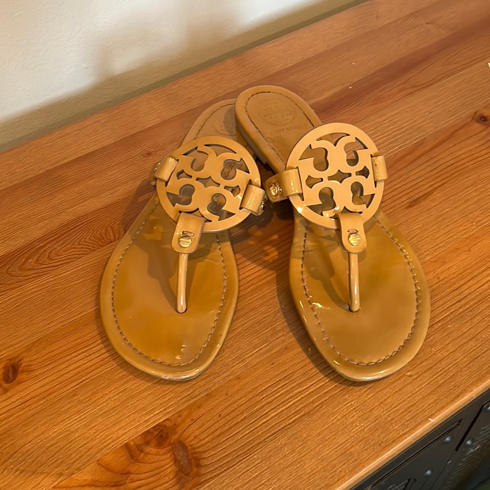 Tory Burch Miller Sandal in Sand Size 8